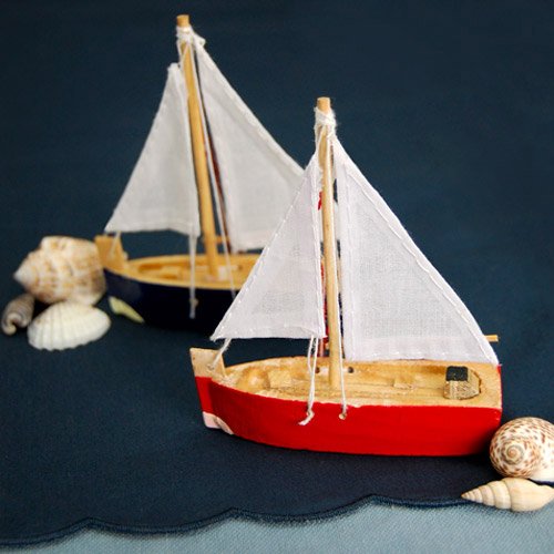 Mini Wooden Sailboat Place Card Holders